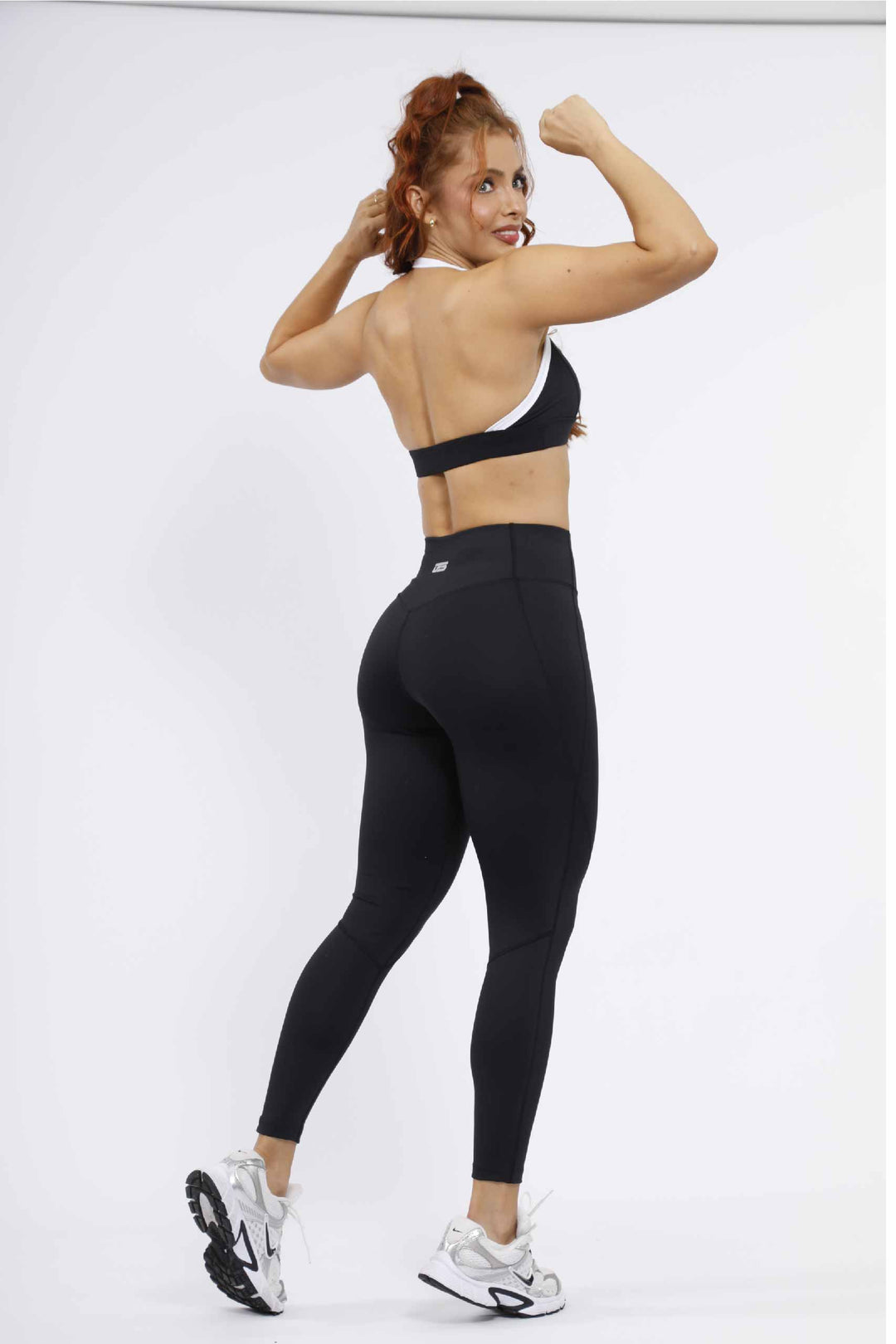 CONJUNTO DEPORTIVO MUJER NEGRO UFSPORT - LD-886 TC-226 NEGRO