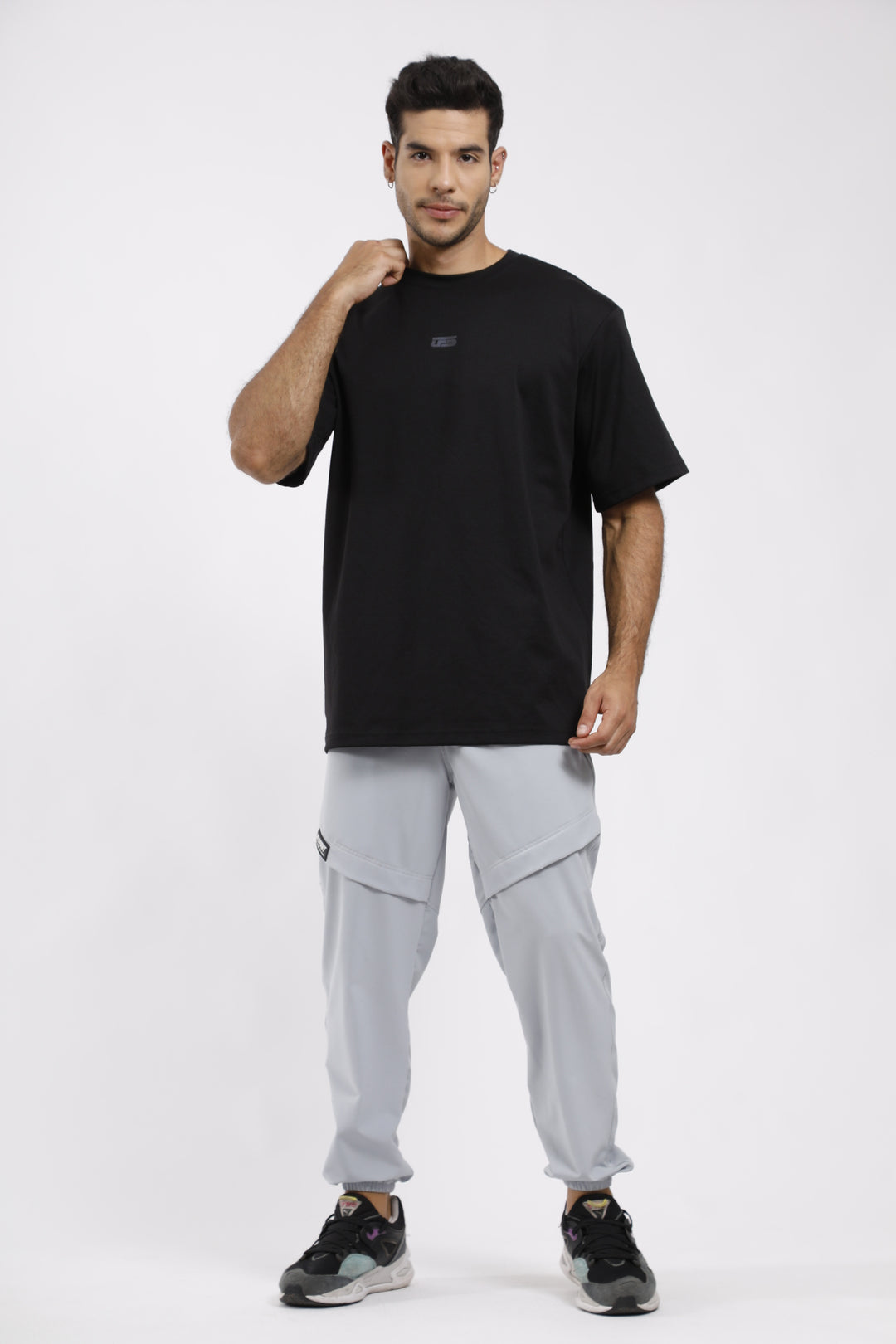 CAMISA OVERSIZE NEGRA